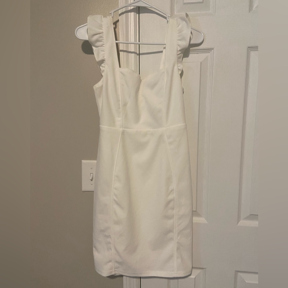 NWT Lulu’s Miriam White Ruffled Bodycon Dress